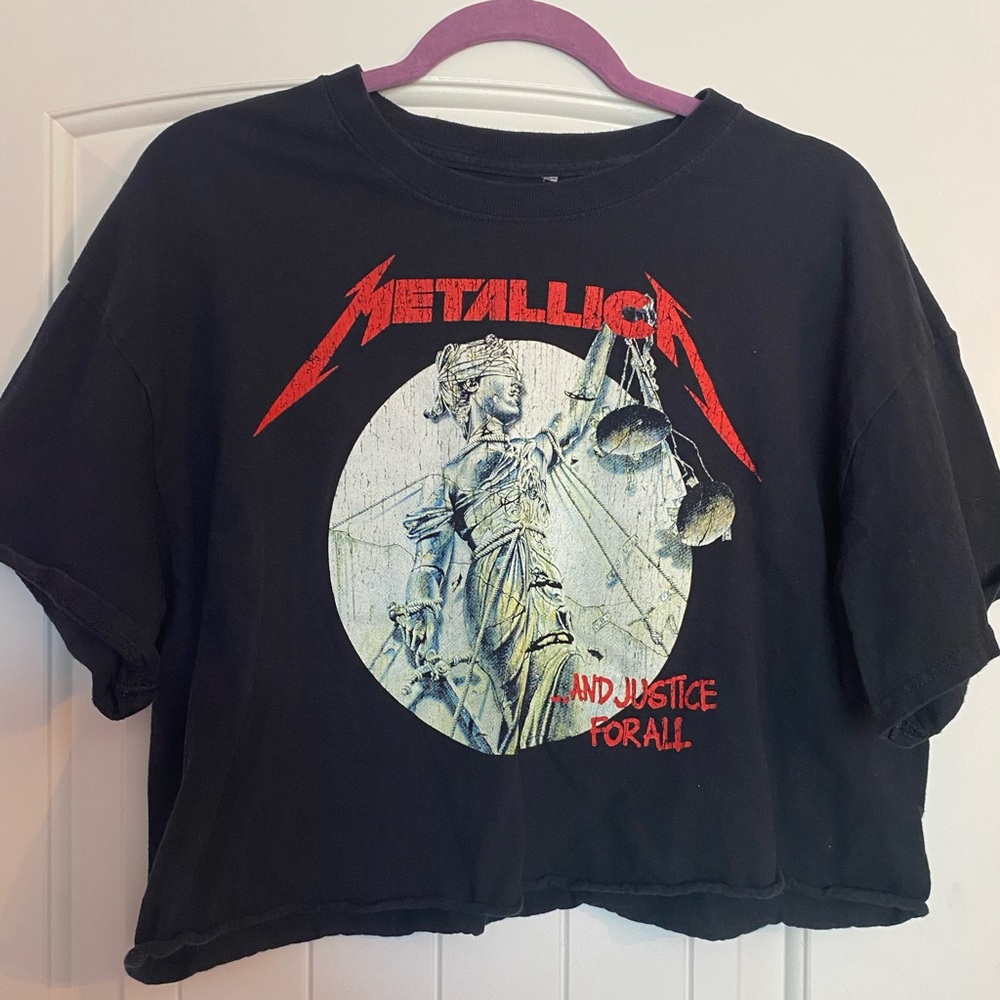 Metallica Cropped Tee